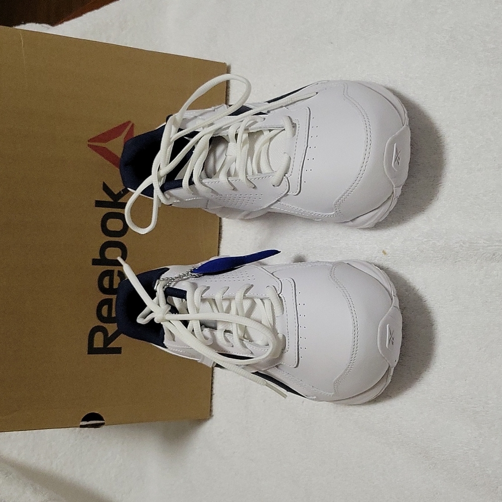 NWT Men's Reebok Sneakers